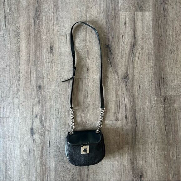 Michael Kors Cecelia Mini Saddle Bag Crossbody Pebble Leather Black EUC - Picture 1 of 10